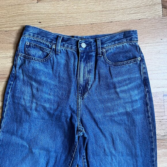 Uniqlo Light Wash Jeans (Size 26 / 26.5" inseam) - Picture 6 of 10